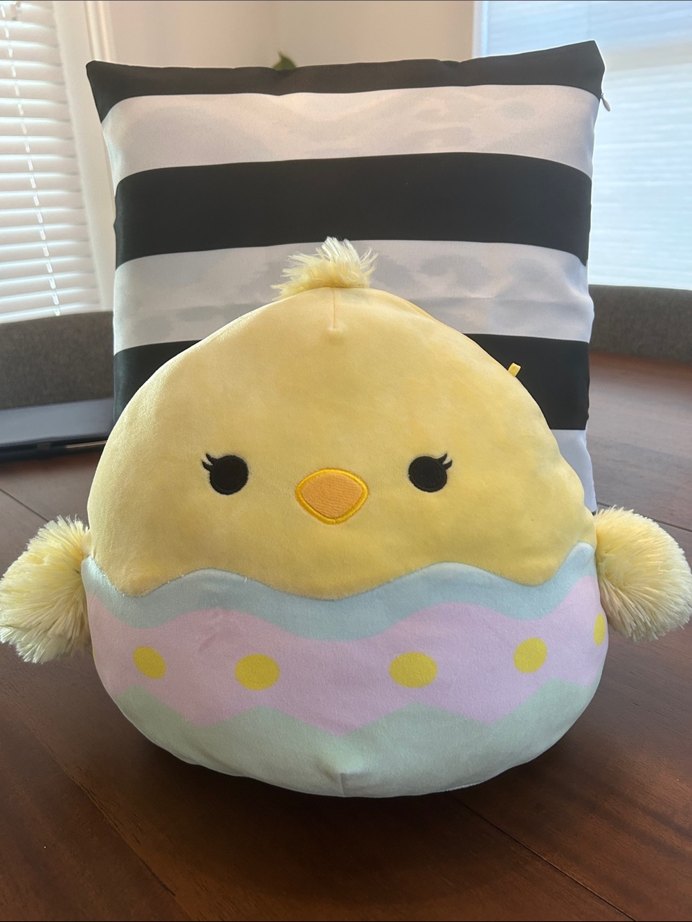 Squishmallow Aimee the Chick